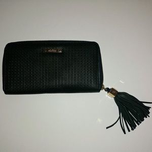 EUC Stella & Dot wallet